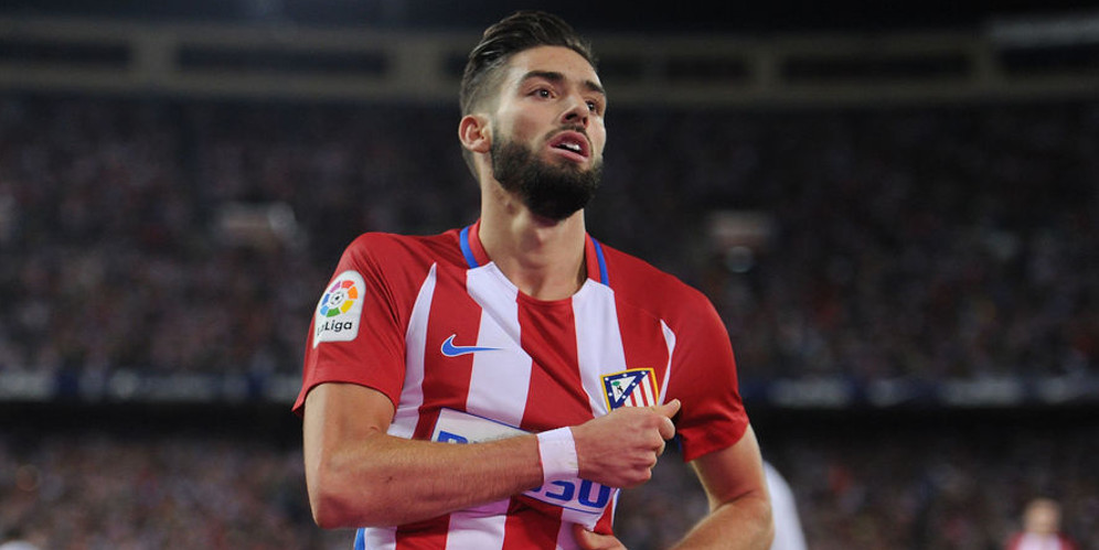 Yannick Carrasco Dibidik MU Dan Chelsea